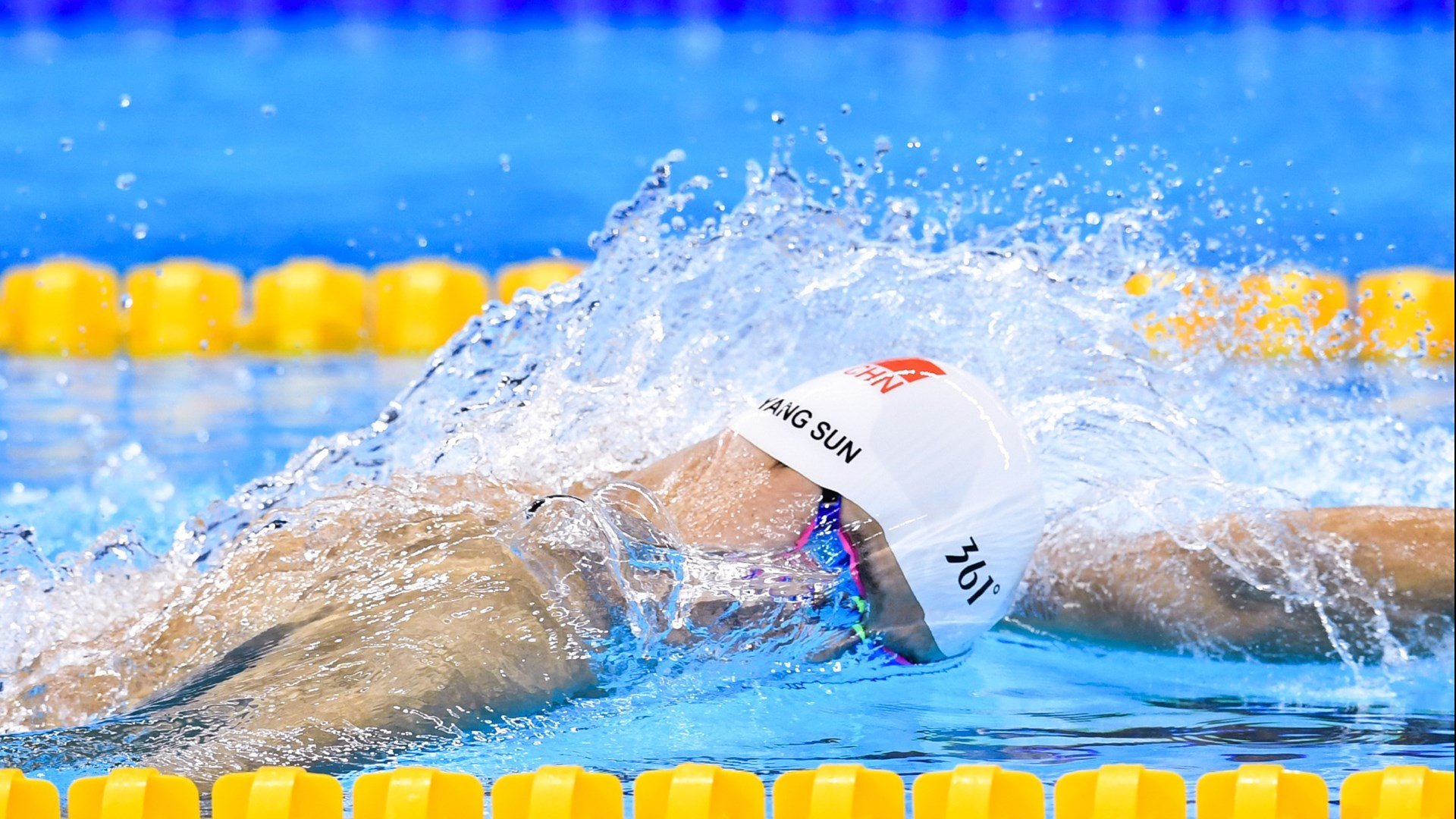 熊猫直播官网-哈兰德一锤定音，伊拉克爆冷莱比锡红牛背后的战术革命