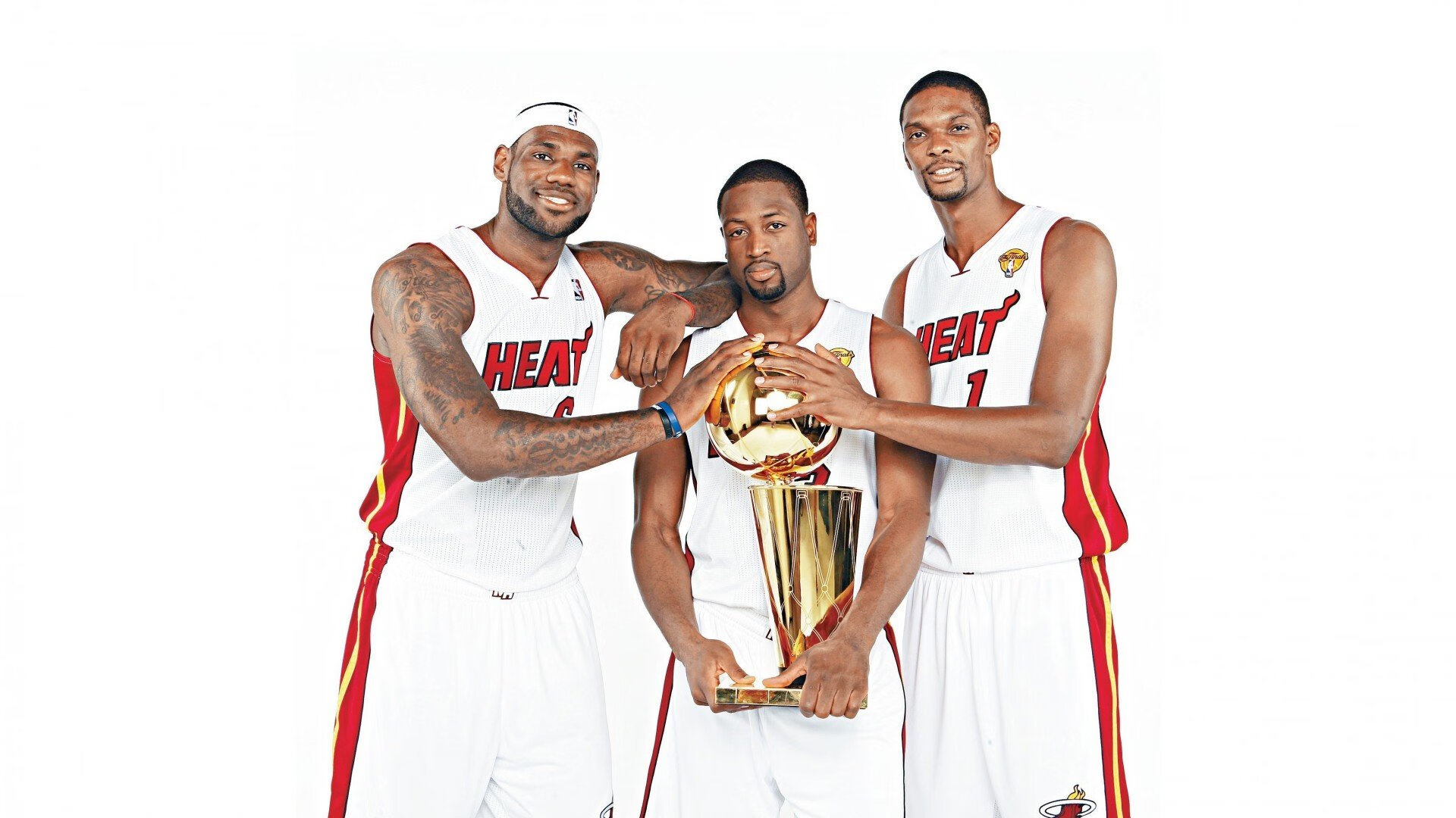 跨界狂想，当皮克在NBA总决赛接管比赛，巴拉圭已在足球场击败克罗地亚